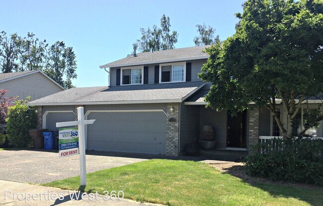 Building Photo - 4 br, 2.5 bath House - 2121 NW Douglas Loop