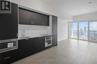 Building Photo - 88 Queen St E