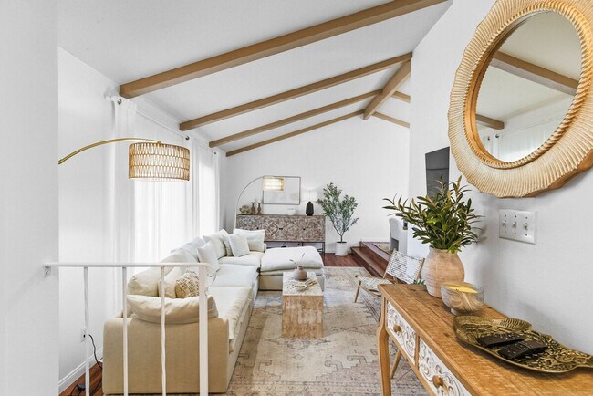 Foto del edificio - 14261 Mango Dr