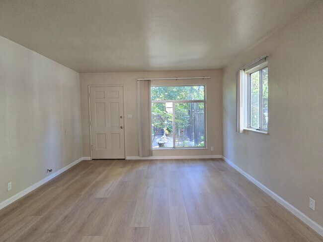 Foto del edificio - 572 N 2nd St