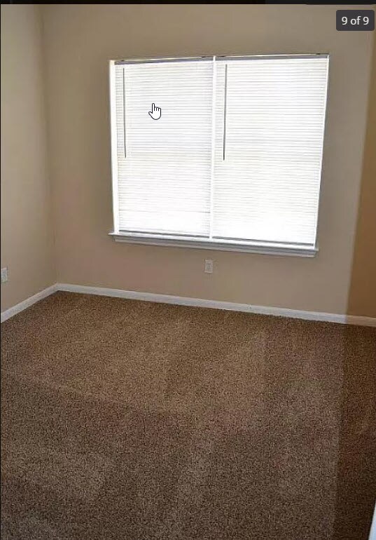 Foto del edificio - 9513 Merle St