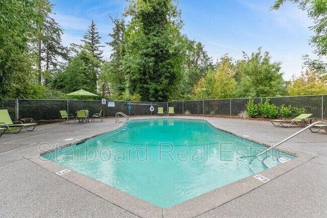 Foto del edificio - 4808 123rd St SW