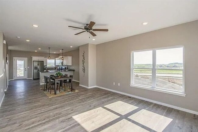 Foto del edificio - $2,400 | 3 Bedroom, 2.5 Bathroom Town Home | Pet Friendly | Available for an August 1st, 2026 Mov...