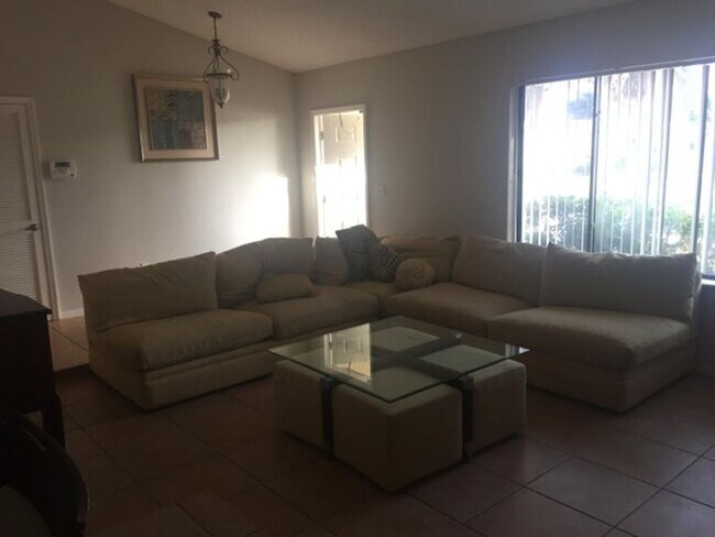 Building Photo - 4135 Bay Laurel Way