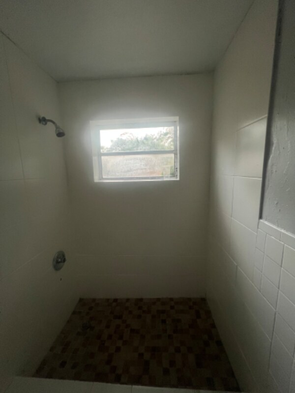 Foto del edificio - 624 Bayberry Dr