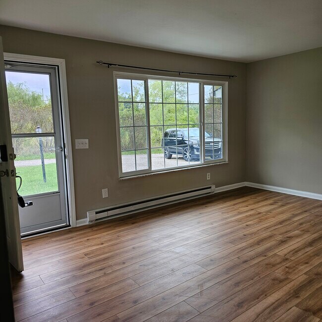 Foto del edificio - 2931 Spring Hill Dr