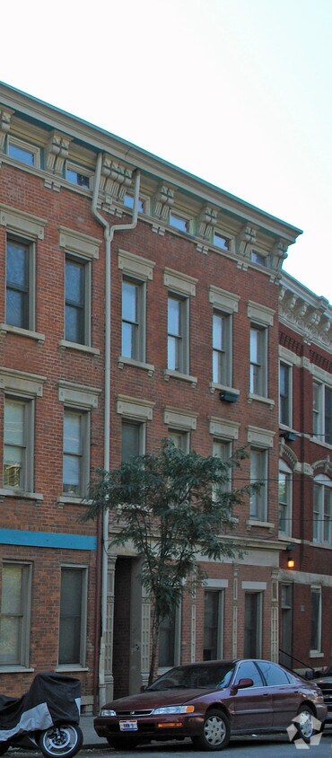 Foto del edificio - 726 State Ave