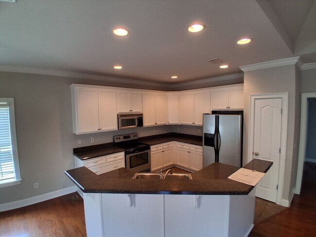 Foto del edificio - Stunning 3 Bed, 2 Bath Hahira Rental