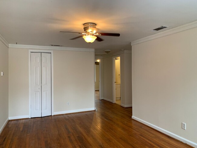 Foto del edificio - Two Bed Duplex Near Avondale! Great location!