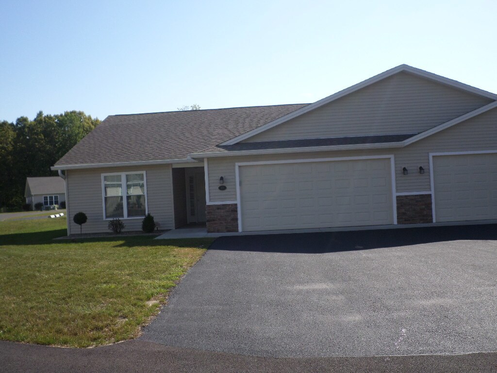 19 Klines Cove, Girard, OH 44420 Condo for Rent in Girard, OH