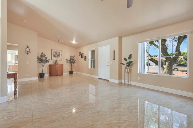 Building Photo - 45930 Las Colinas