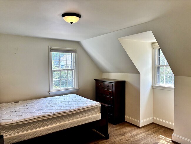 Foto del edificio - 4601 Harvard Rd