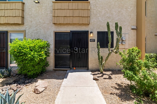 Building Photo - 4610 N 68th St