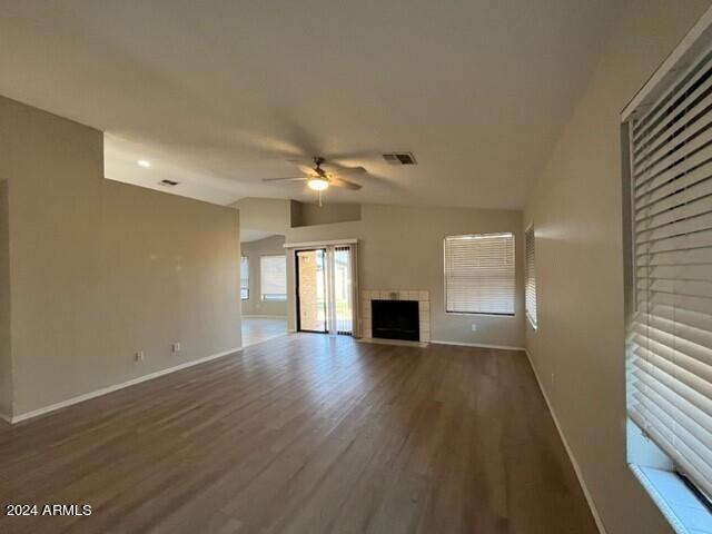 Building Photo - 6320 W Paradise Ln