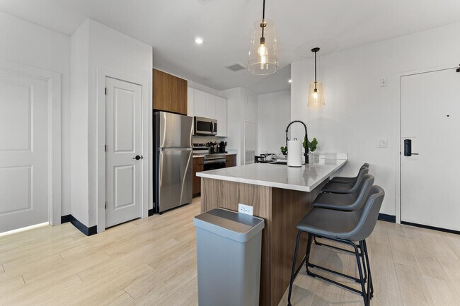 Foto del edificio - 600 Broadway-ID1240310P