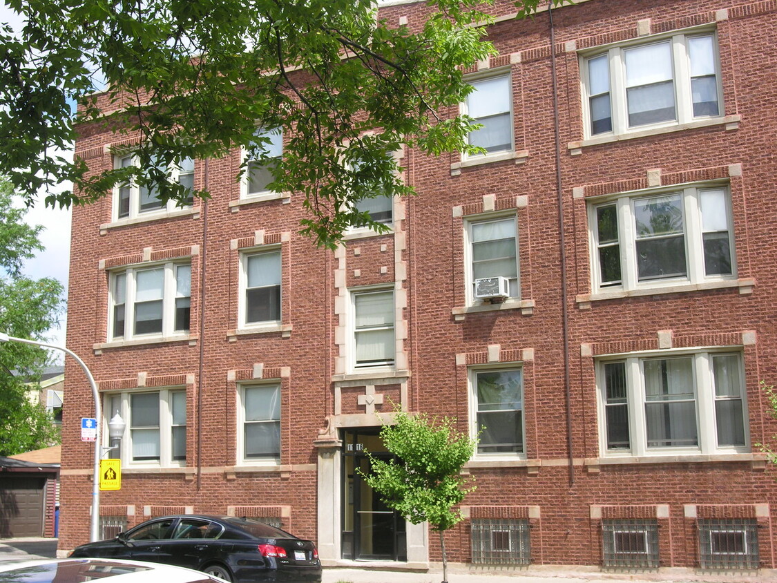 Foto principal - 1118 E 67th St