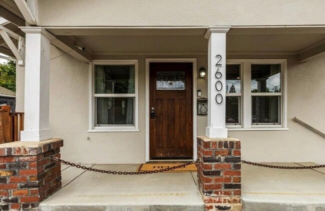 Building Photo - Charming 2BR House in Sacramento