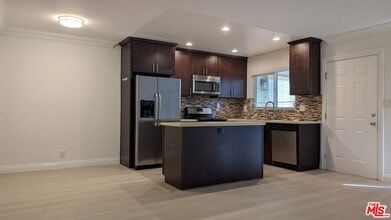 Building Photo - 1728 S Robertson Blvd