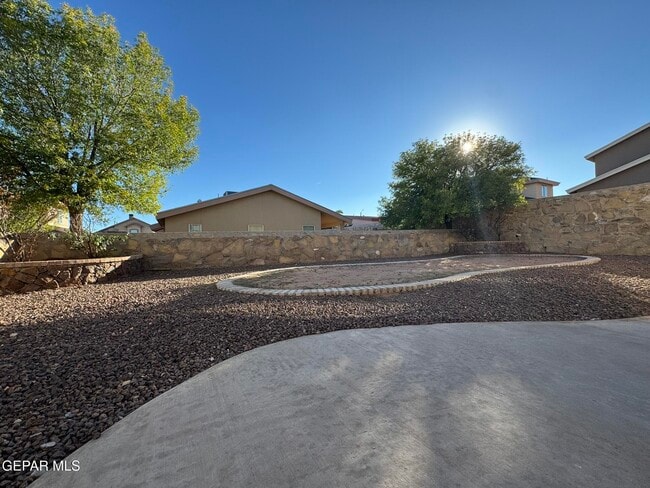 Building Photo - 5316 Ignacio Almanzar Ln