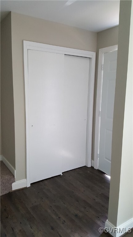 Building Photo - 1802 Cambridge Ct