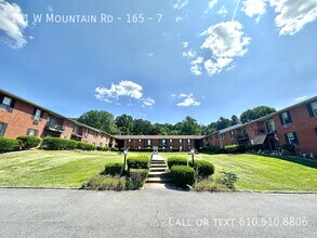 Building Photo - 101 W Mountain Rd