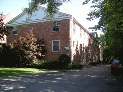Building Photo - 710 W Moss Ave
