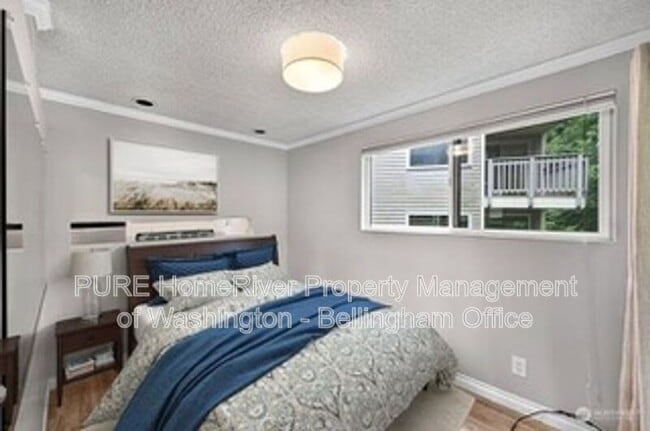 Building Photo - 2 Marigold Dr