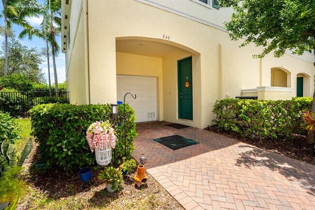 Foto del edificio - 250 SW 7th Ct