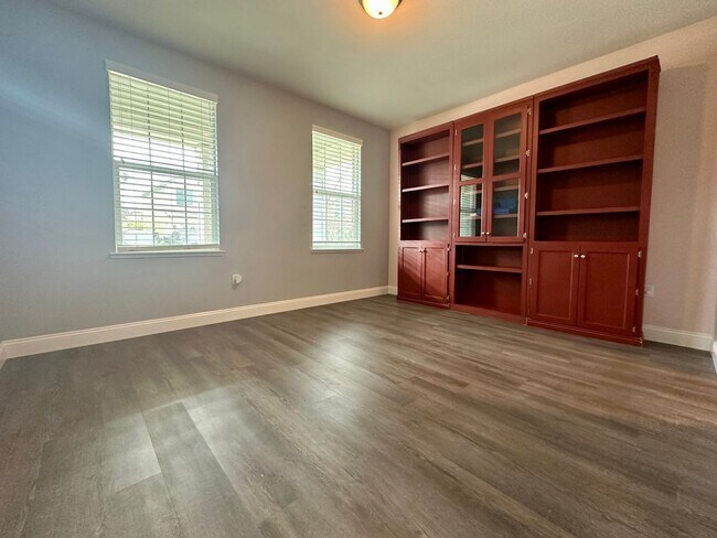 Foto del edificio - Gorgeous 4 Bedroom in Gated Community