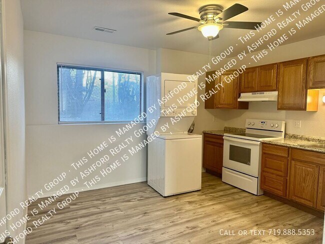 Foto del edificio - 1120 Yuma St
