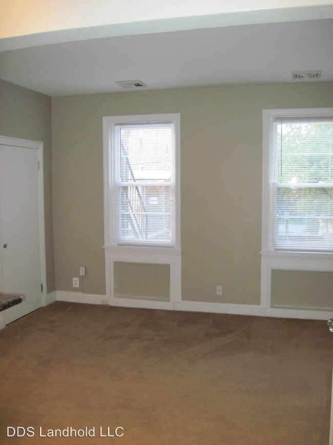 Foto del edificio - 135 E High St