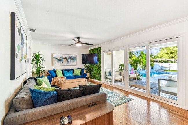 Building Photo - 1107 W Braddock St