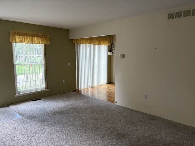 Foto del edificio - 1412 Hidden Meadows Dr E