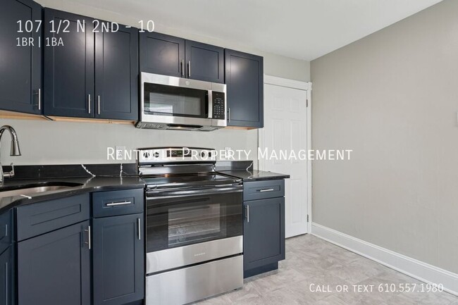 Foto del edificio - 107 1/2 N 2nd-10