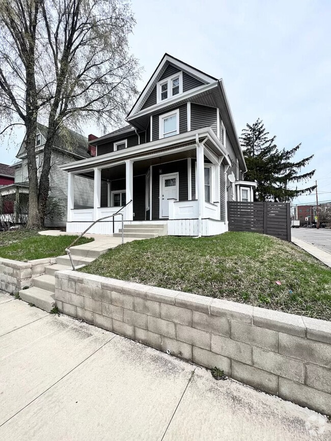 Building Photo - 166-170 Dakota Ave