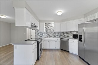 Building Photo - 5391 NW 180th Pl