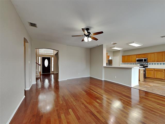 Building Photo - 8104 Steamers Ln