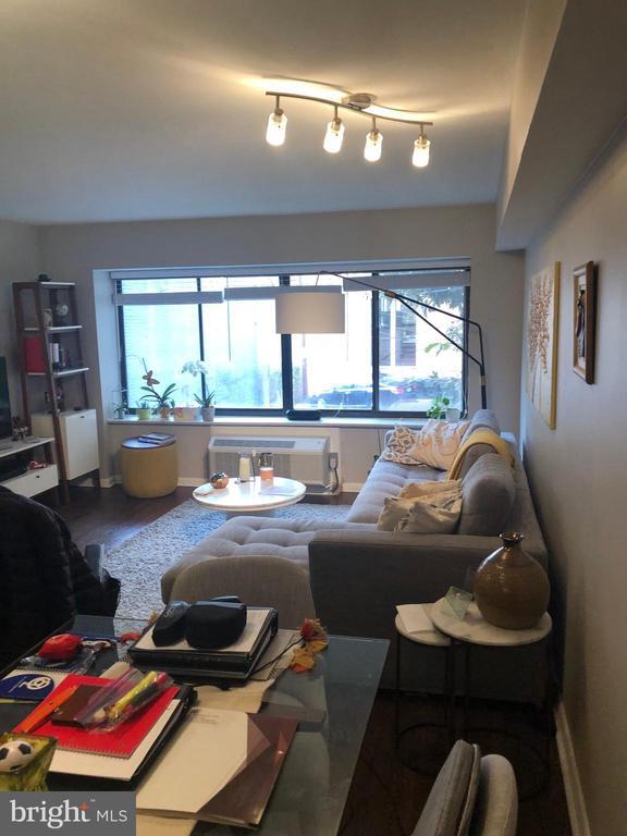 Foto del edificio - 2405 I St NW