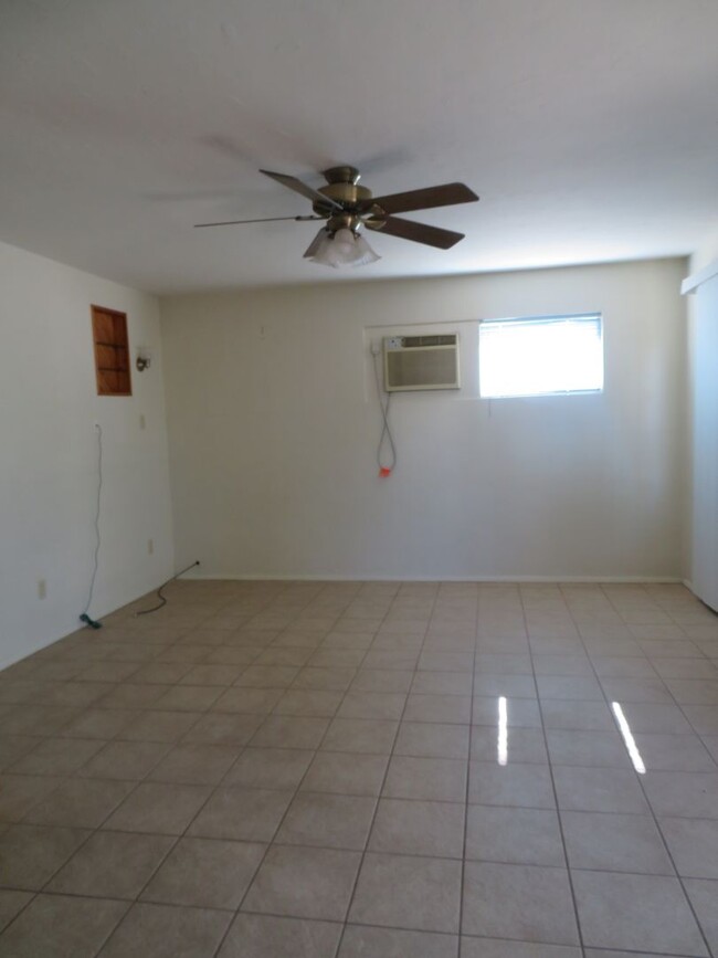 Foto del edificio - Clean 2 Bedroom 1 Bath Home for Rent