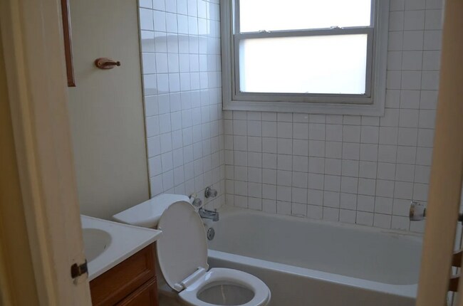 Foto del edificio - 1827 Parkdale Dr