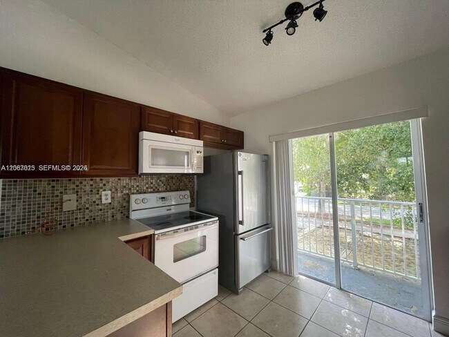 Foto del edificio - 7991 SW 152nd Ave