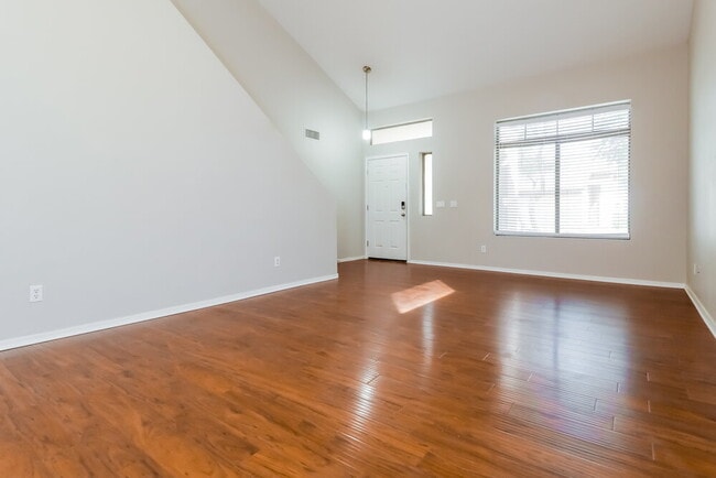 Building Photo - 3802 N 104th Ave