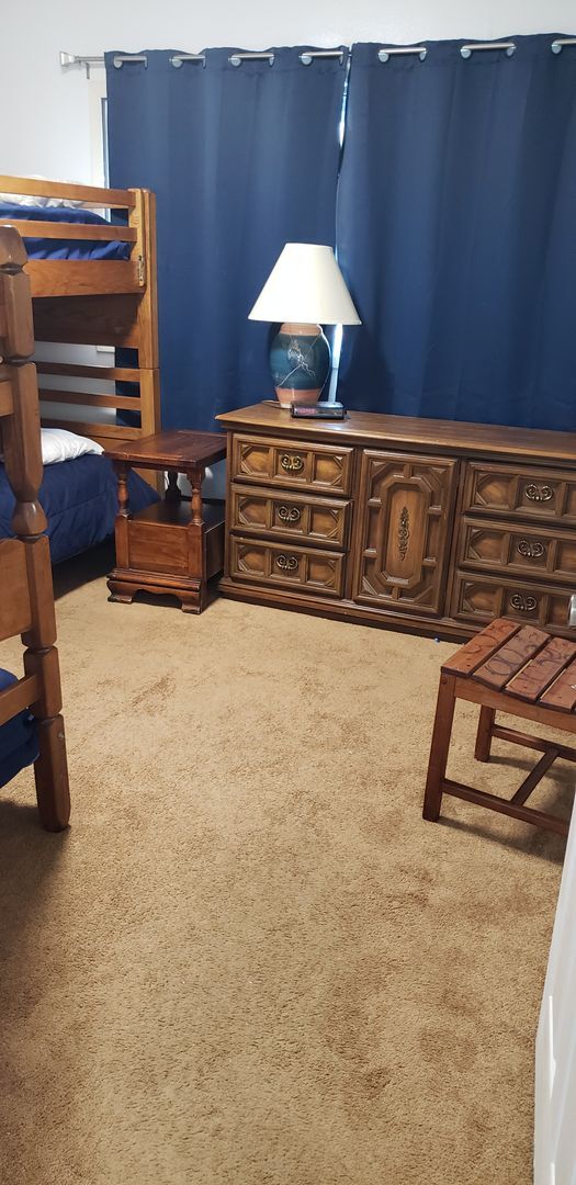 Building Photo - Ground Floor, Bus Route! Fully Furnished! ...