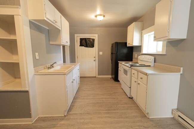 Building Photo - 911 N 8th St