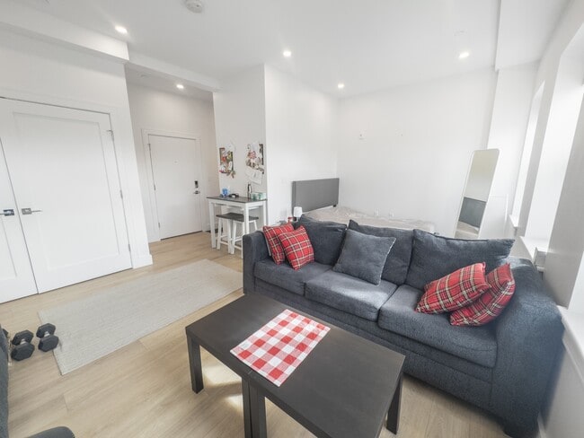 Photo - 1950 Washington St Townhome