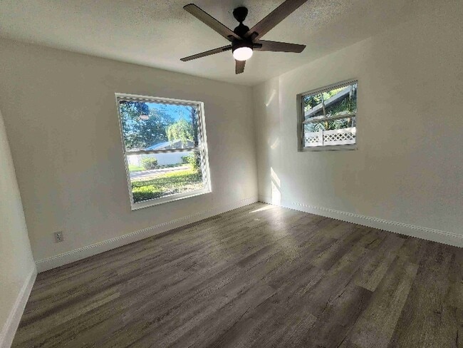 Foto del edificio - 6407 2nd Ave NE