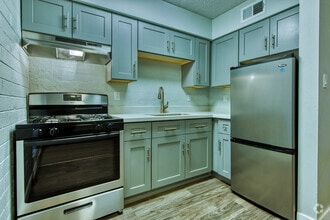 Renovated 1x1 - The Link Apartments
