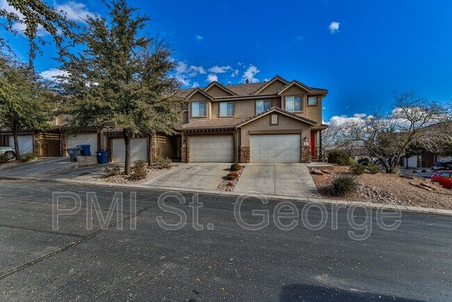 Building Photo - 1000 Bluff View Drive