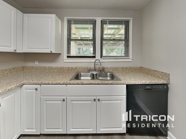 Foto del edificio - 3638 Memorial Pkwy NW