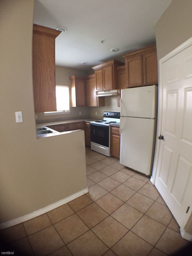 Foto del edificio - 1208 W Kiwi Ave